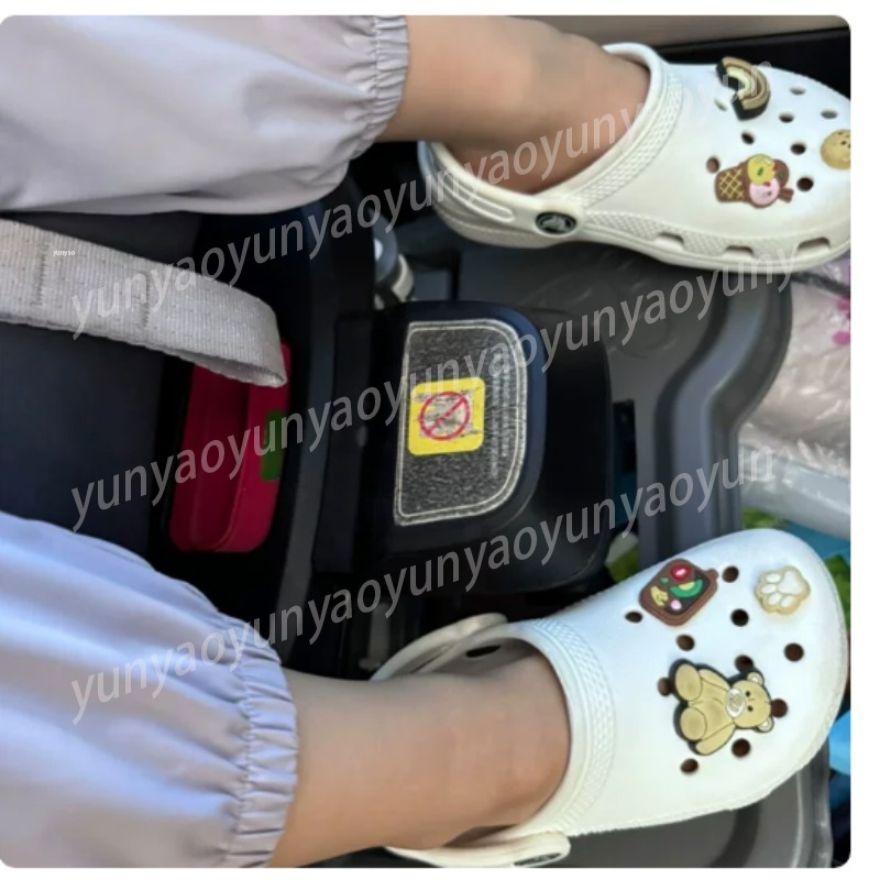 Портативная складная подставка – обзор и цена Travel Accessories For Toddlers